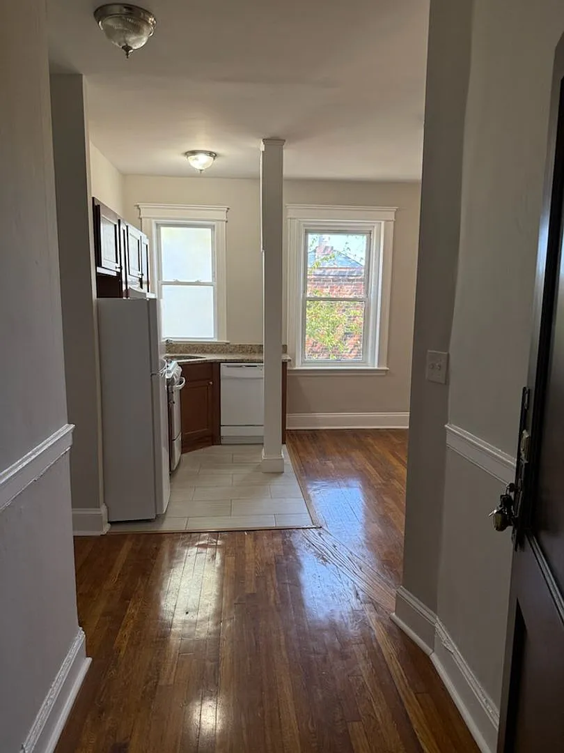 Fresh Studio ready for move in Next January — Photo 2