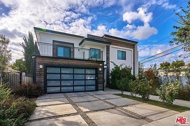 1st image of 3017 Kelton Ave