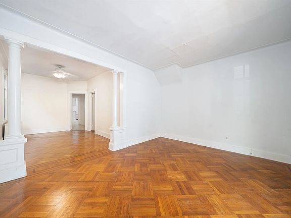 4th image of 644 W Side Ave Floor 1
