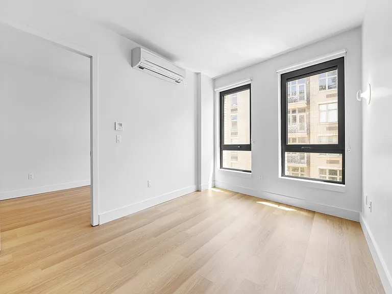 130 Hope St #514 — Photo 4
