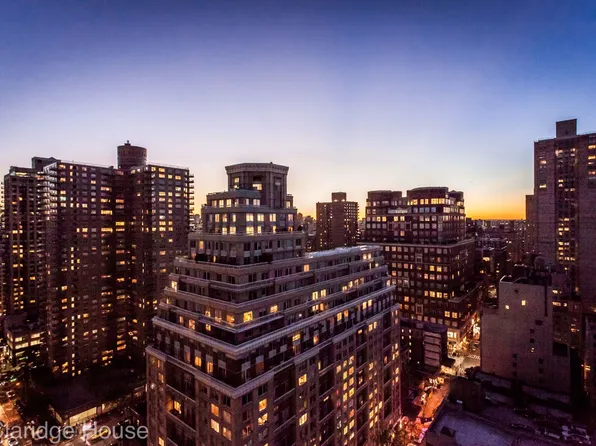 201 East 87th Street image 21 of 29