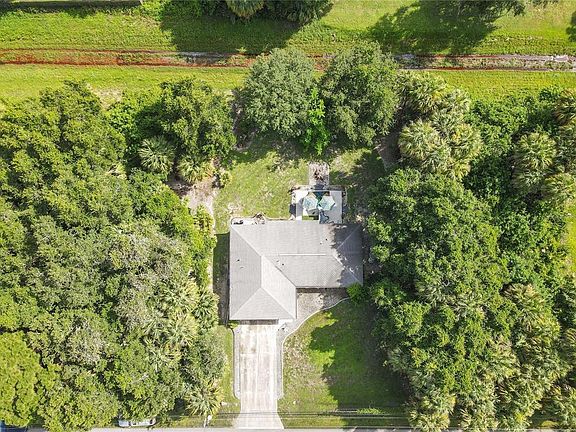 2nd image of 3348 Nansen Ln