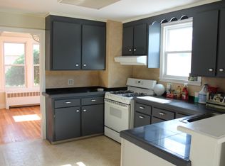 14 Pratt St, Glastonbury, CT 06033