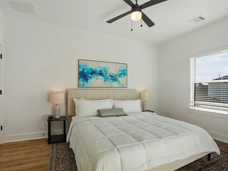 8017 Cora St #B — Photo 22