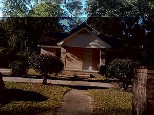 2nd image of 2306 Holland St