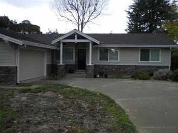 300 Candleberry Rd photo 1