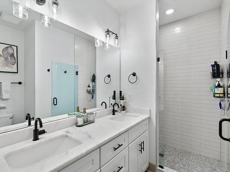 308 Sunliner Dr — Photo 19
