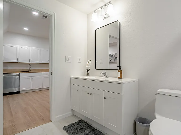 5178 N Netherland St — Photo 15