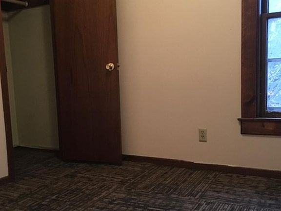 5th image of 877 Fry St #2