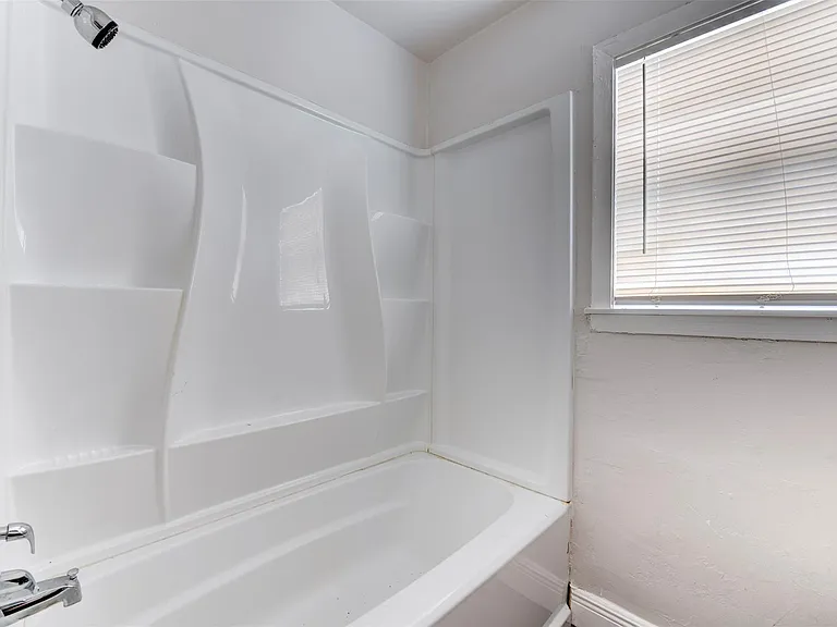 1209 Cabell St — Photo 13