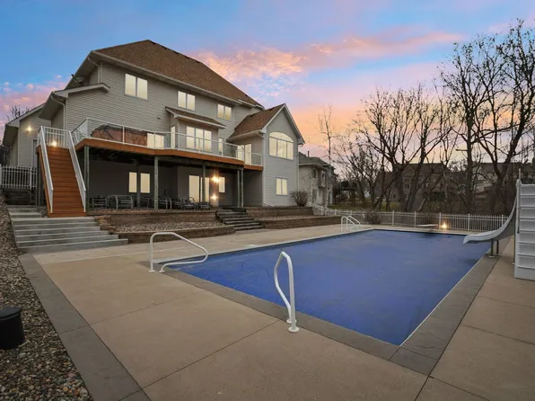 8366 Claymore Ct, Inver Grove Heights, MN 55076