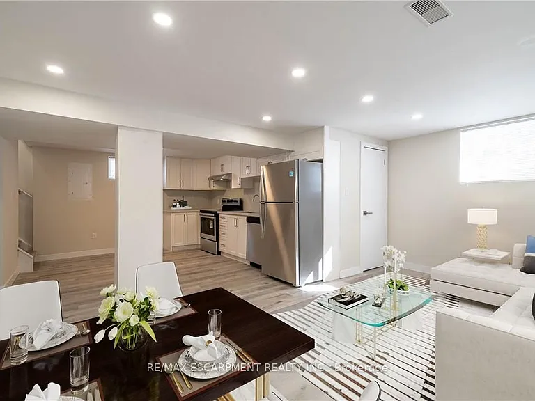 196 Upper Paradise Rd #2 — Photo 1