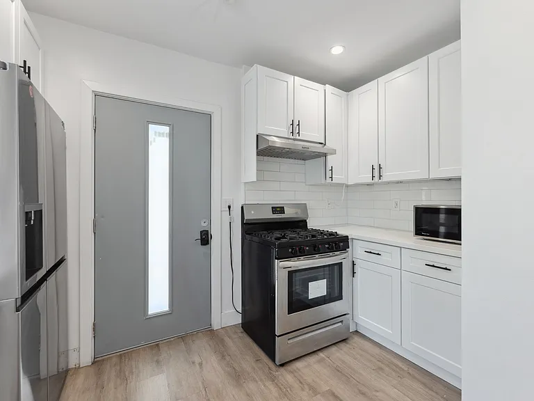 1299 W 36th St - USC DPS — Photo 5