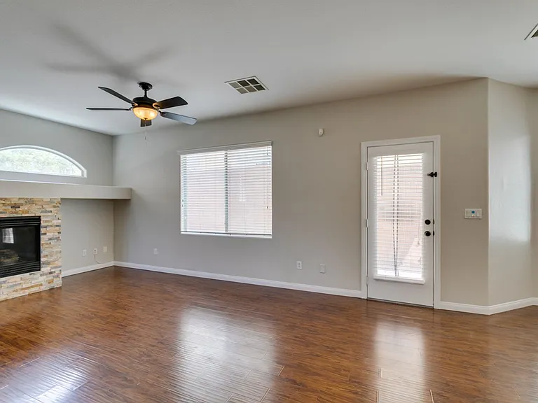 9341 Colorful Rainbow Ave — Photo 8
