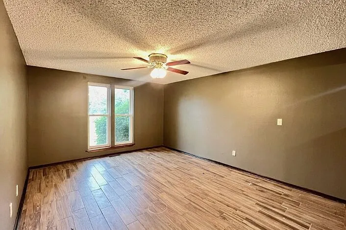 9149 Marchant Rd — Photo 11