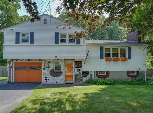 23 Laurel Dr, Hudson, MA 01749
