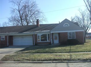 4000 Royal Oak Dr, Kettering, OH 45429