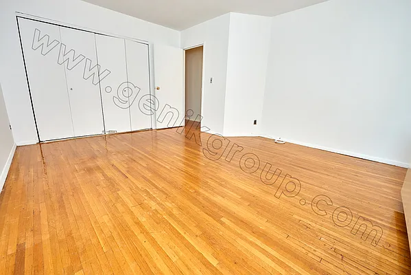 Rented by Genik Group Corp | media 11