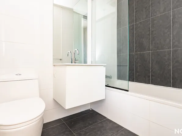 530 Midwood Street image 12 of 13