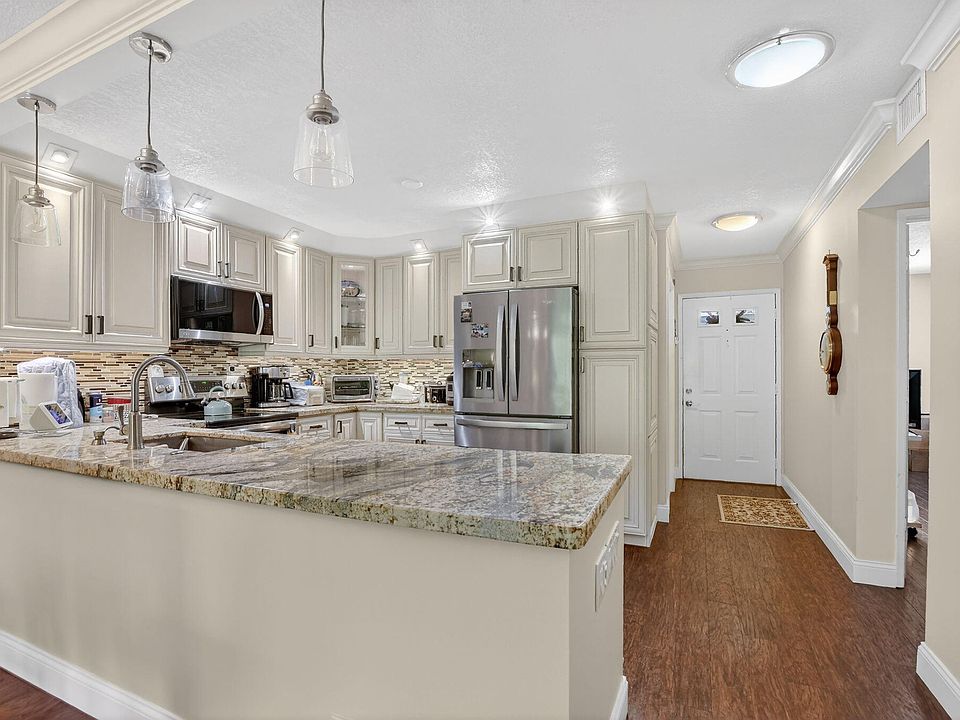 1st image of 9215 Flynn Circle #8