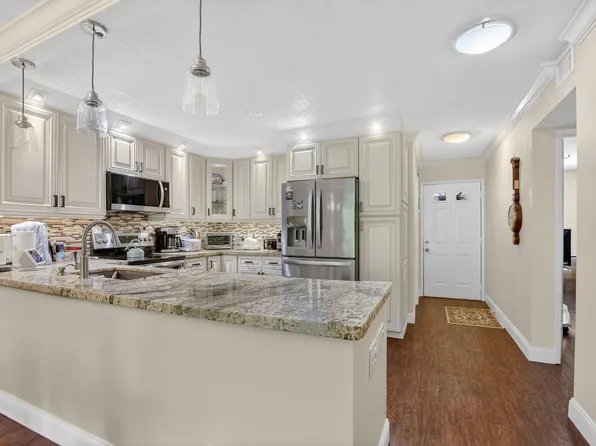 9215 Flynn Circle #8, Boca Raton, FL 33496