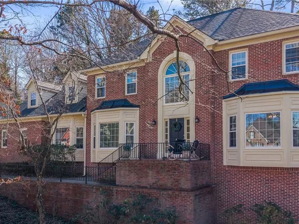 1850 Windsor Wood Dr, Roswell, GA 30075