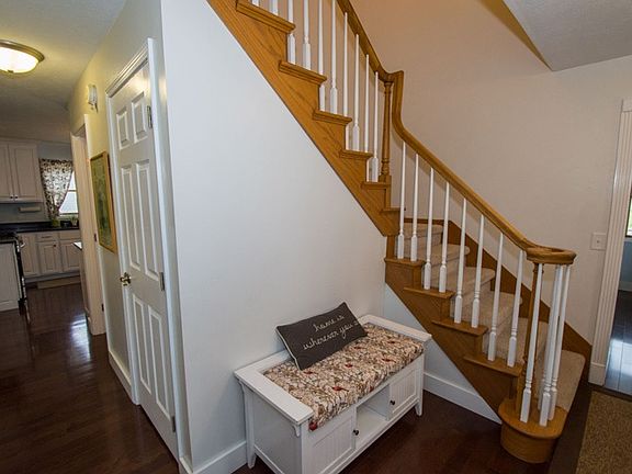 4th image of 1563 Kershner Ln
