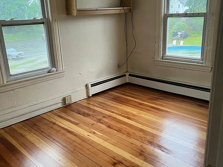 129 W Main St #B — Photo 7