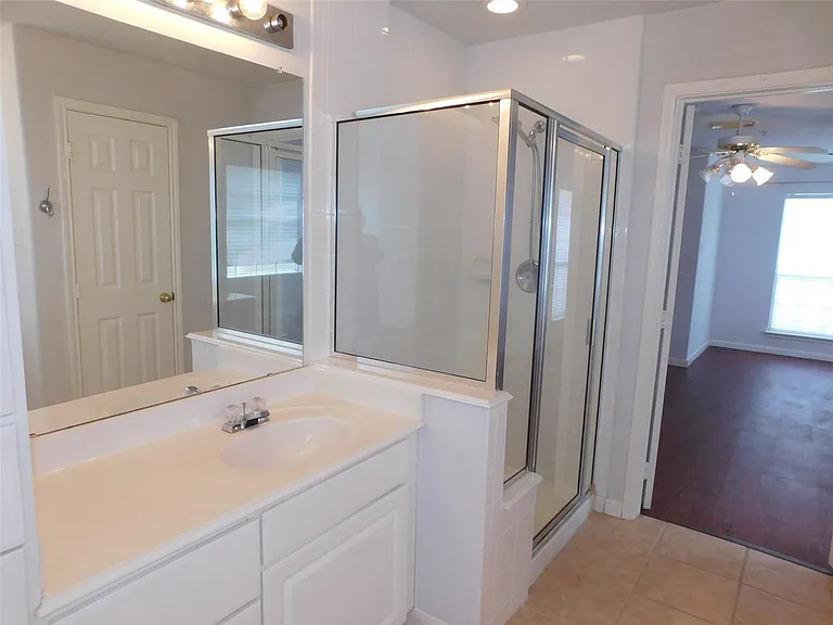 2710 Grants Lake Blvd #F4 — Photo 21