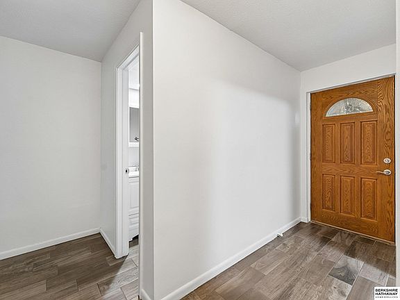 4th image of 101 N 69th St APT 20
