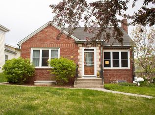 399 Center St, Lansing, IA 52151