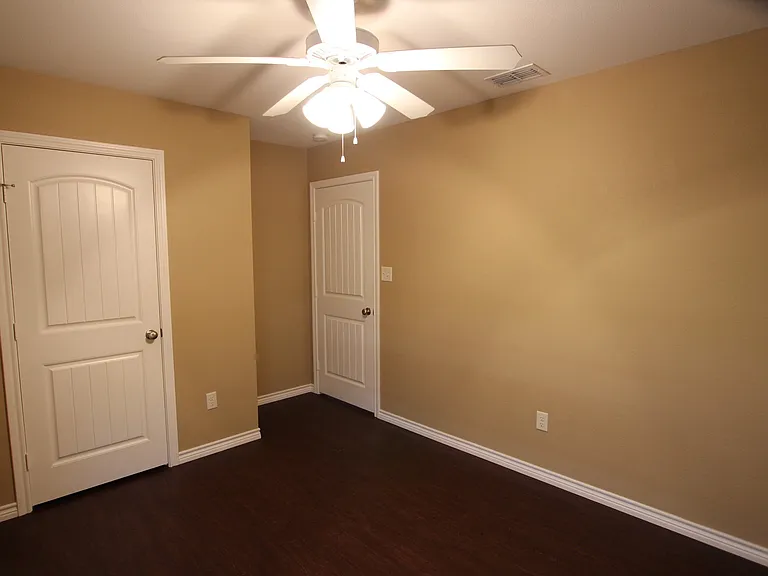 19391 King Ranch Dr — Photo 12