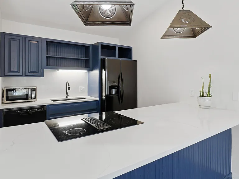100 Bay Point Dr #3 — Photo 5