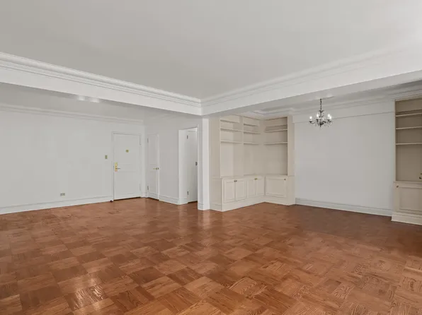 120 East 81st Street image 4 of 10