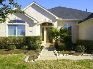 13007 Manor Lake Ln, Sugar Land, TX 77498
