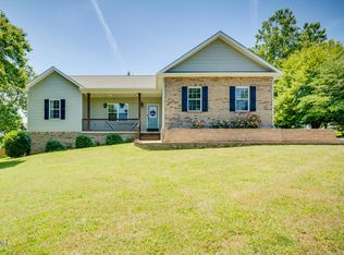 352 Raventree Dr, Kingsport, TN 37664