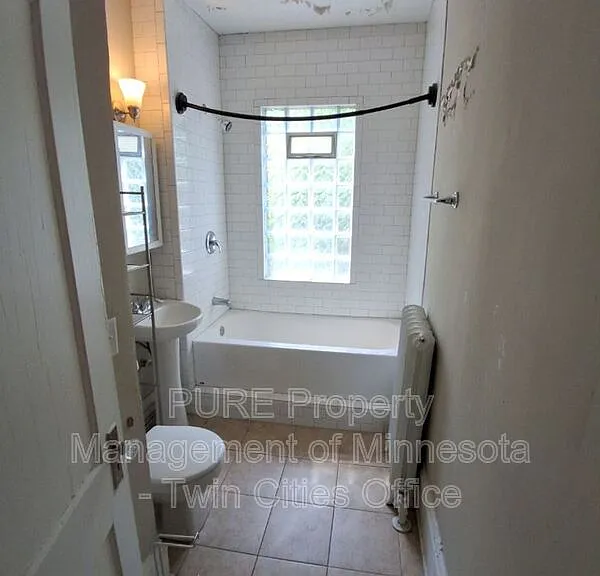 3151 Aldrich Ave S #4 — Photo 23