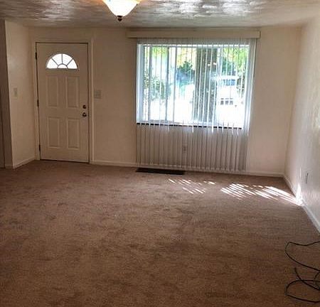 4th image of 8147 Chaske St