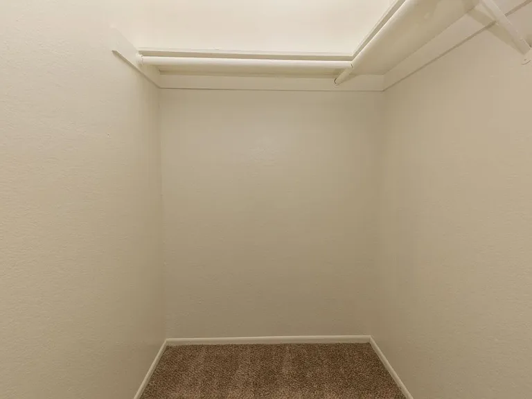 The Meadows Apartments — Photo 30