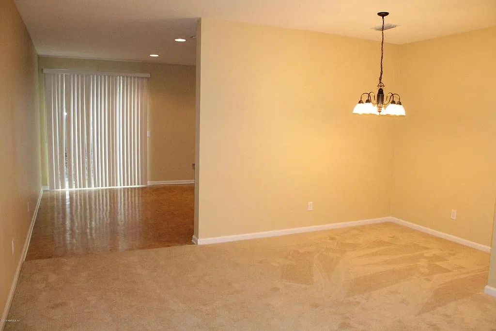 3 bed, 2.5 bath, 1844 sqft, $1,895 — Photo 4