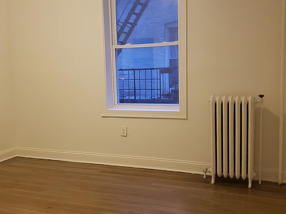 3rd image of 13 Gifford Ave