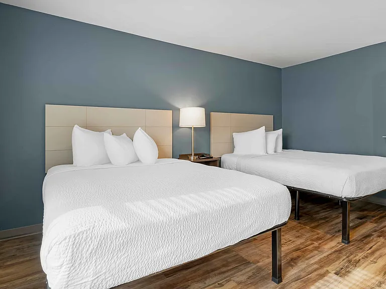 Studio Suite - 2 Queen Beds