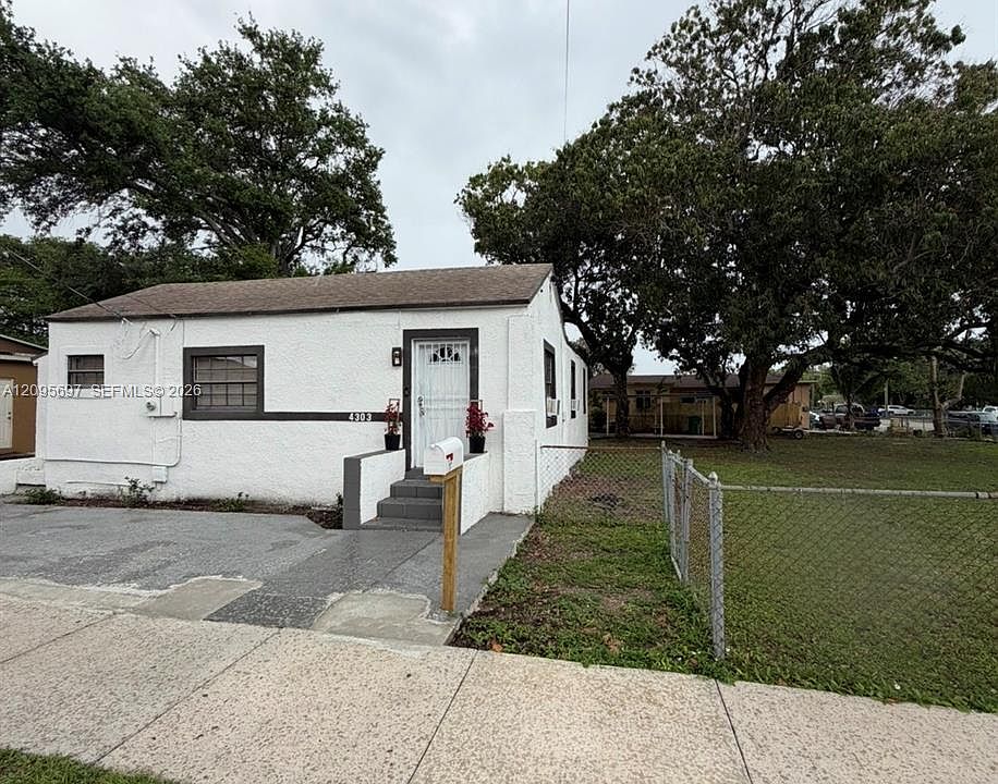 1st image of 4303 NW 13th Ave