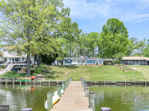 59 Woodrow Dr, Stafford, VA 22554