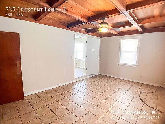 3rd image of 335 Crescent Ln E