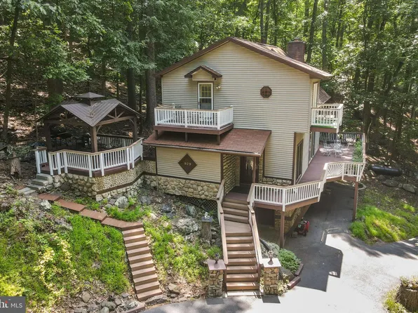 929 High Knob Rd, Front Royal, VA 22630