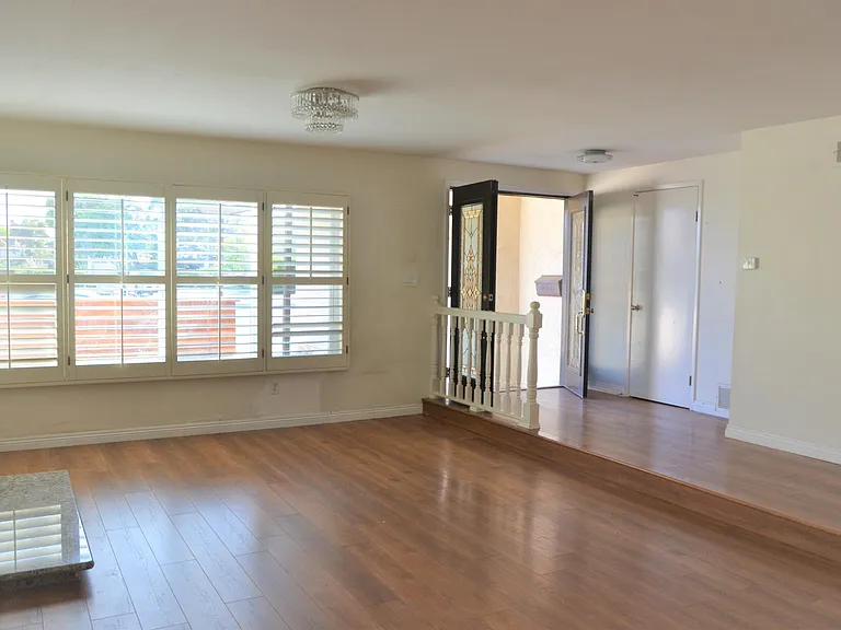 4464 Cather Ave — Photo 6