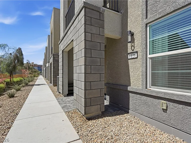 6126 Garden Oasis St — Photo 25