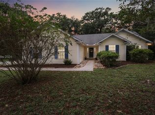 145 Middle Rd, Beaufort, SC 29907