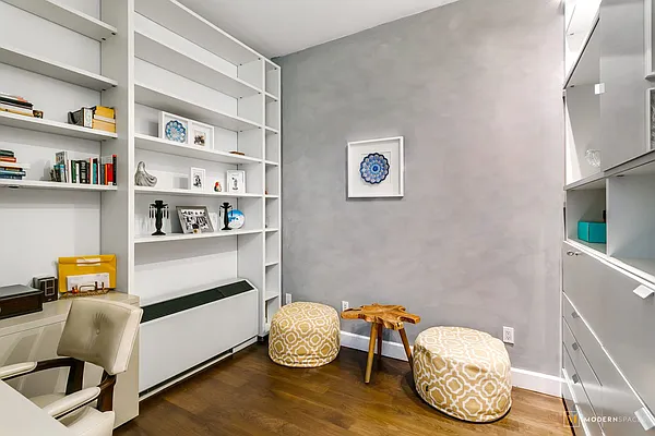 Sold by Modern Spaces | media 6